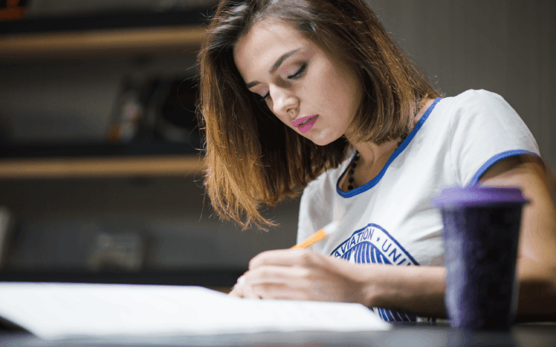 Crafting Success: Guide to Writing a Stellar Essay for UK Graduate Admissions! 